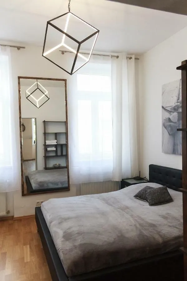 Jacob Apartment location